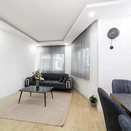 Central And Fresh Near Popular Attractions In Muratpasa,